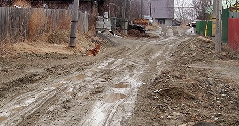 Салдинцы отремонтировали дорогу за свой счёт. Газовики её перекопали и исчезли Салдинцы отремонтировали дорогу за свой счёт. Газовики её перекопали и исчезли