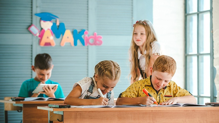 Академия развития интеллекта Amakids. Готовим детей к успешному будущему Академия развития интеллекта Amakids. Готовим детей к успешному будущему