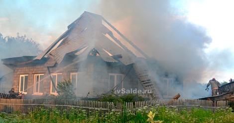 Пожар в жилом доме произошёл в Нижней Салде