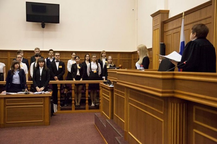 Учреждение суда присяжных заседателей
