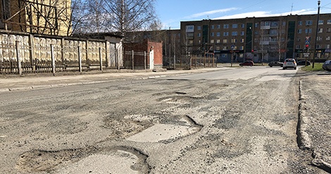 Улица Спортивная в списке ремонтируемых дорог не значится