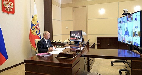 Владимир Путин объявил нерабочими дни с 1 по 11 мая с сохранением зарплаты