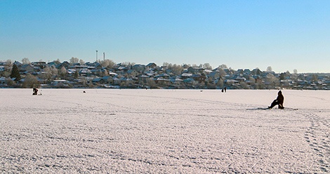 Салдинские рыбаки открыли зимний сезон