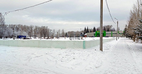 В Верхней Салде началось возведение ледового городка. В Нижней Салде — пока нет В Верхней Салде началось возведение ледового городка. В Нижней Салде — пока нет