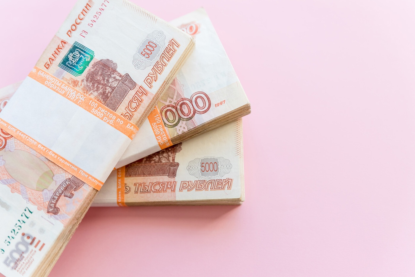 Салдинцы за сутки подарили мошенникам 3,5 миллиона рублей