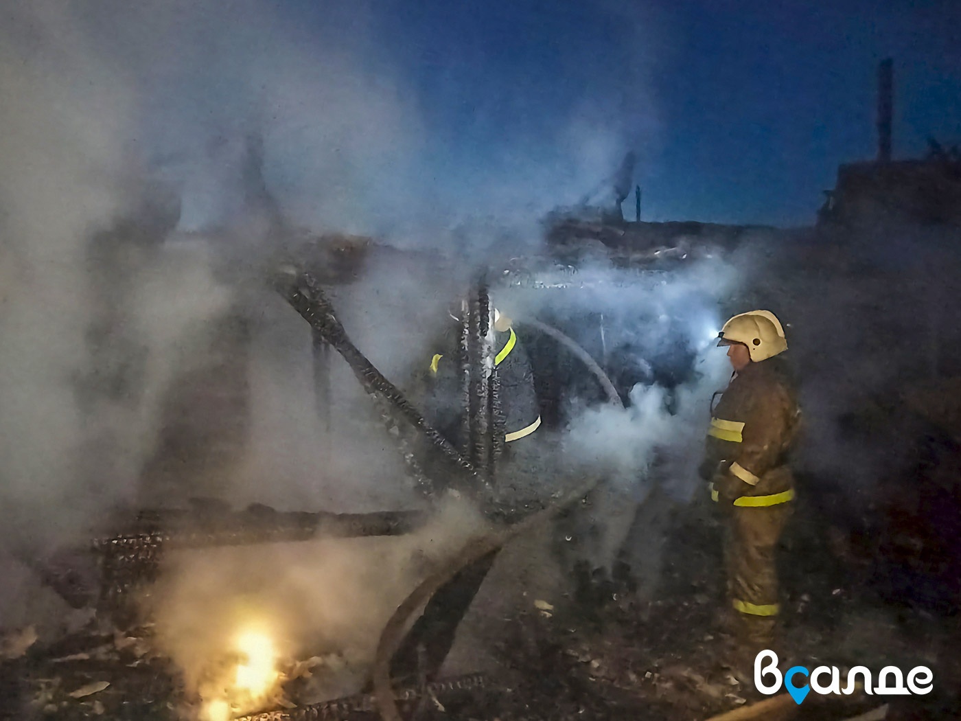 В Нижней Салде сгорела частная баня на улице Пушкина » вСалде | Верхняя  Салда и Нижняя Салда