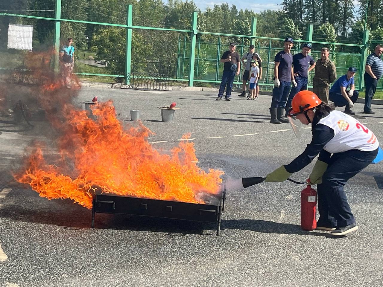 Эстафета добровольных пожарных дружин прошла в Верхней Салде Эстафета добровольных пожарных дружин прошла в Верхней Салде