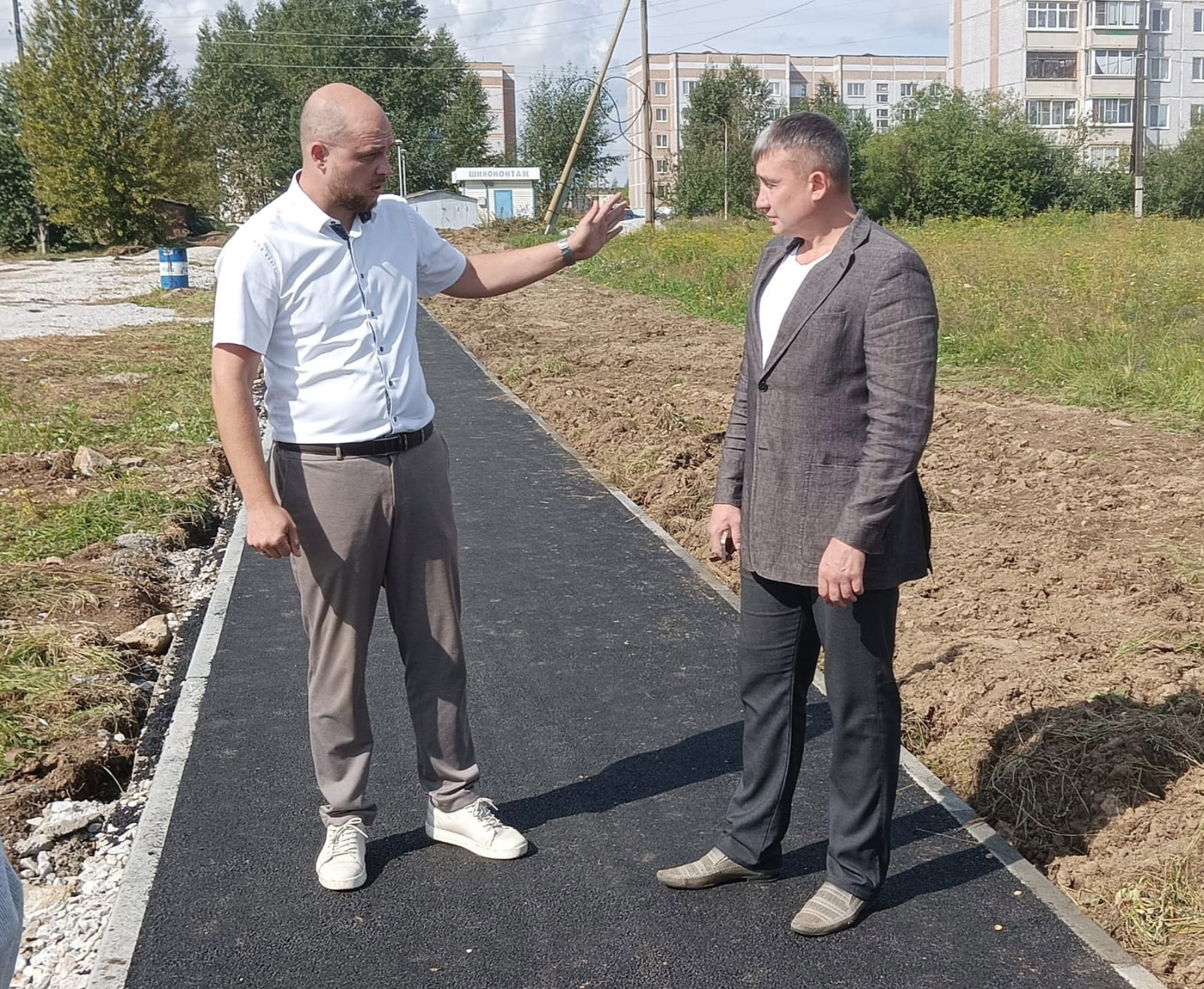 Салду закатывают в асфальт Салду закатывают в асфальт