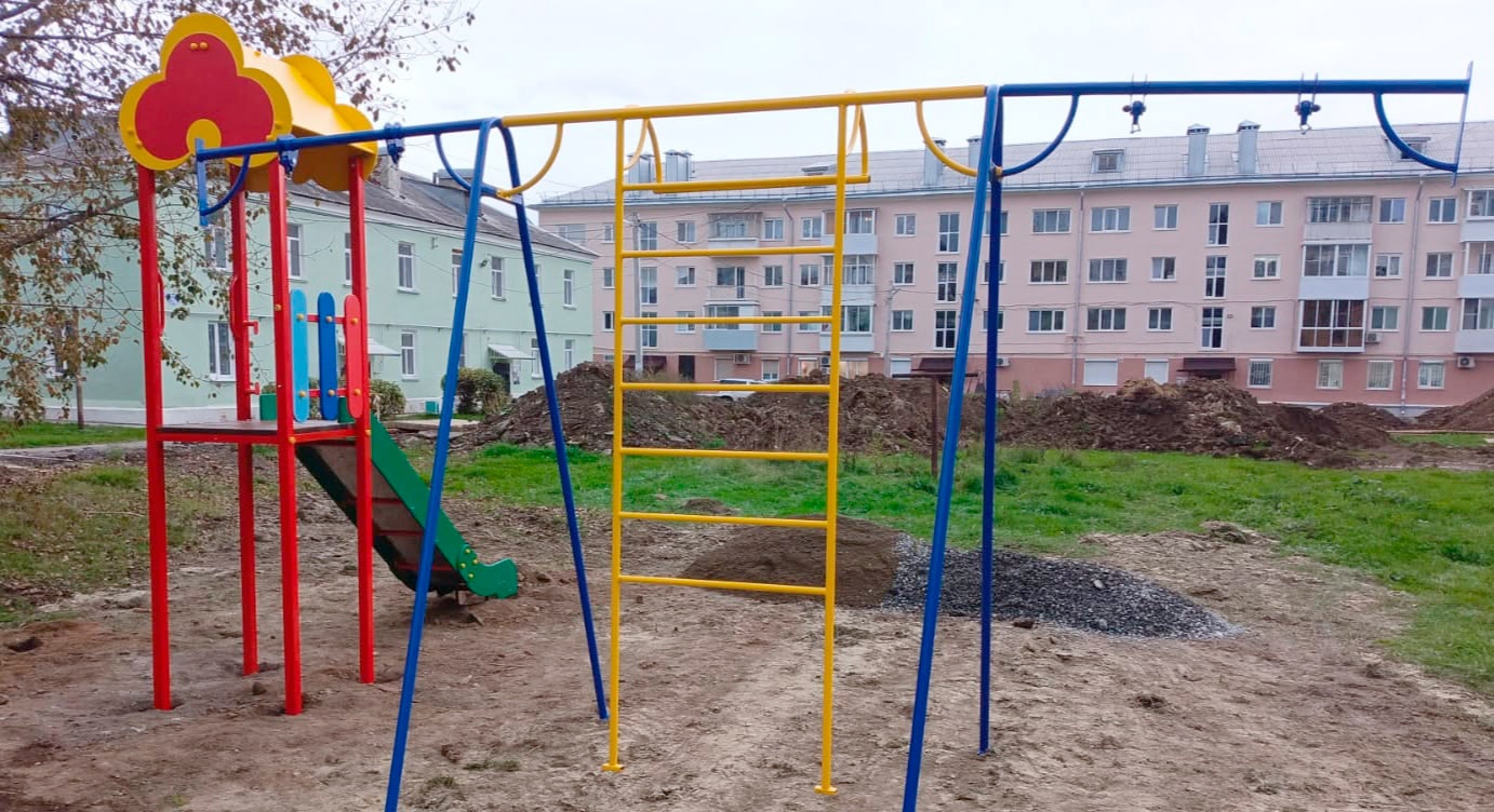 15 детских площадок обновят в Верхней Салде 15 детских площадок обновят в Верхней Салде