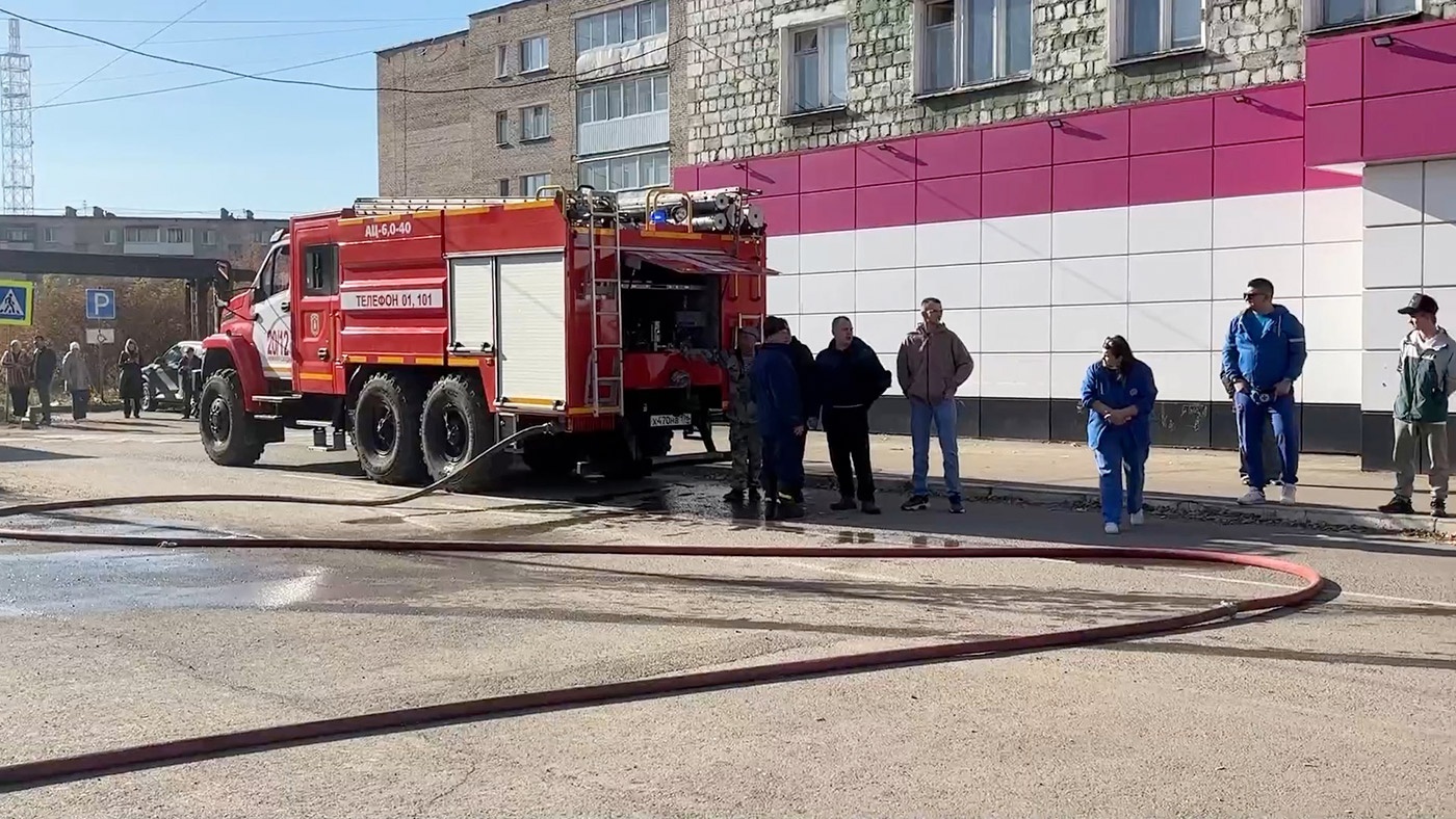 Ларёк с шаурмой сгорел в Нижней Салде Ларёк с шаурмой сгорел в Нижней Салде