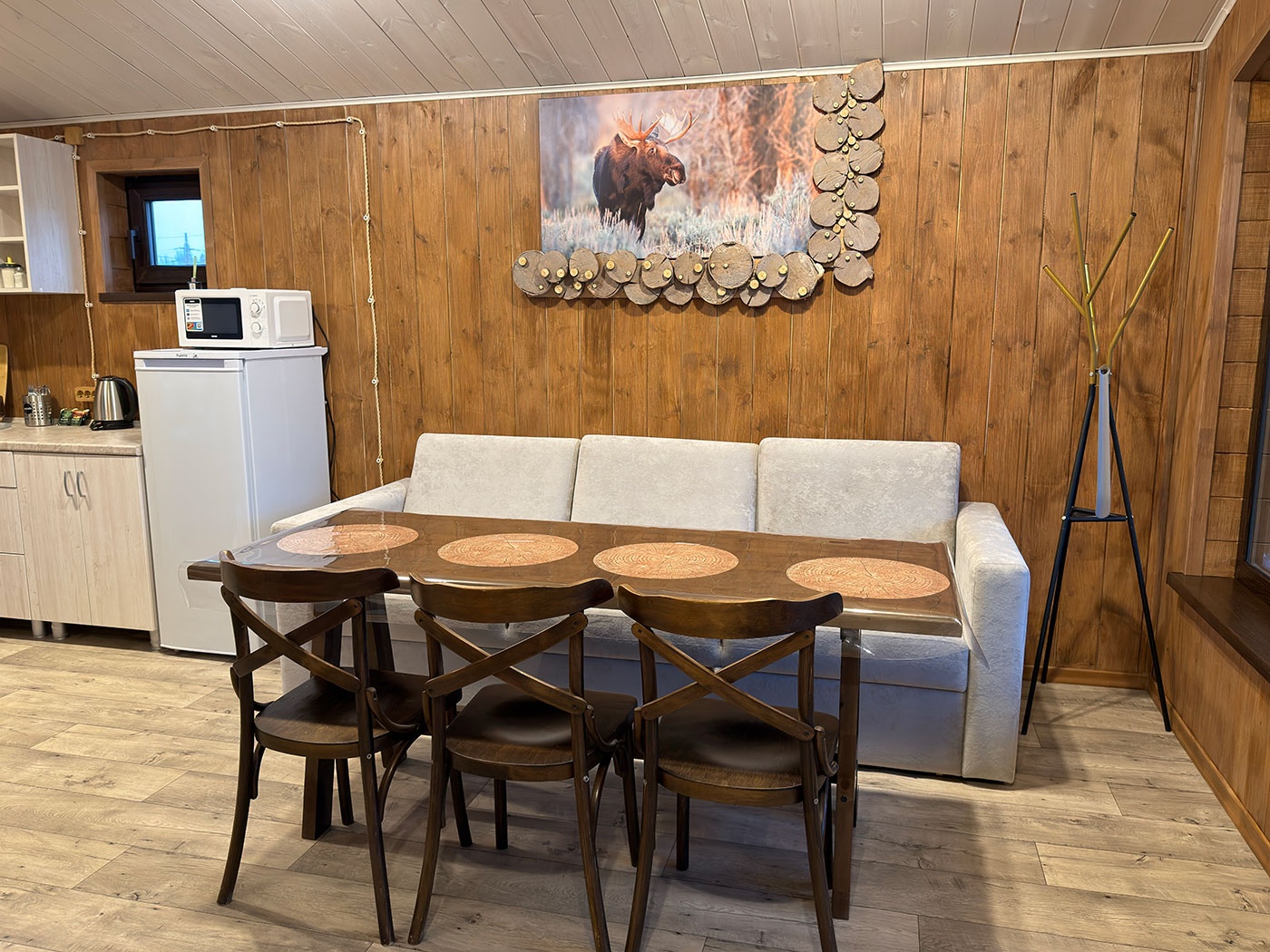 Новый домик «Лосиный» открыл свои двери на «Дальнем хуторе» Новый домик «Лосиный» открыл свои двери на «Дальнем хуторе»