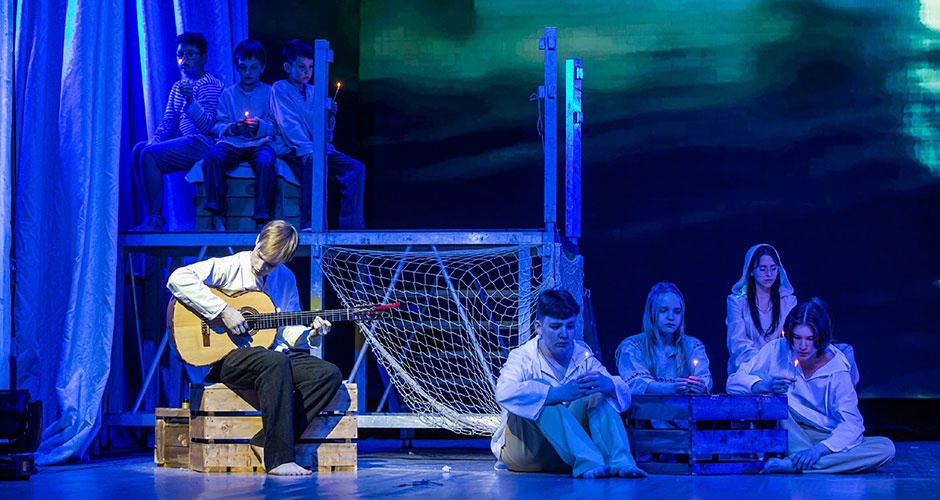 27 февраля. Спектакль «У самого моря» 27 февраля. Спектакль «У самого моря»