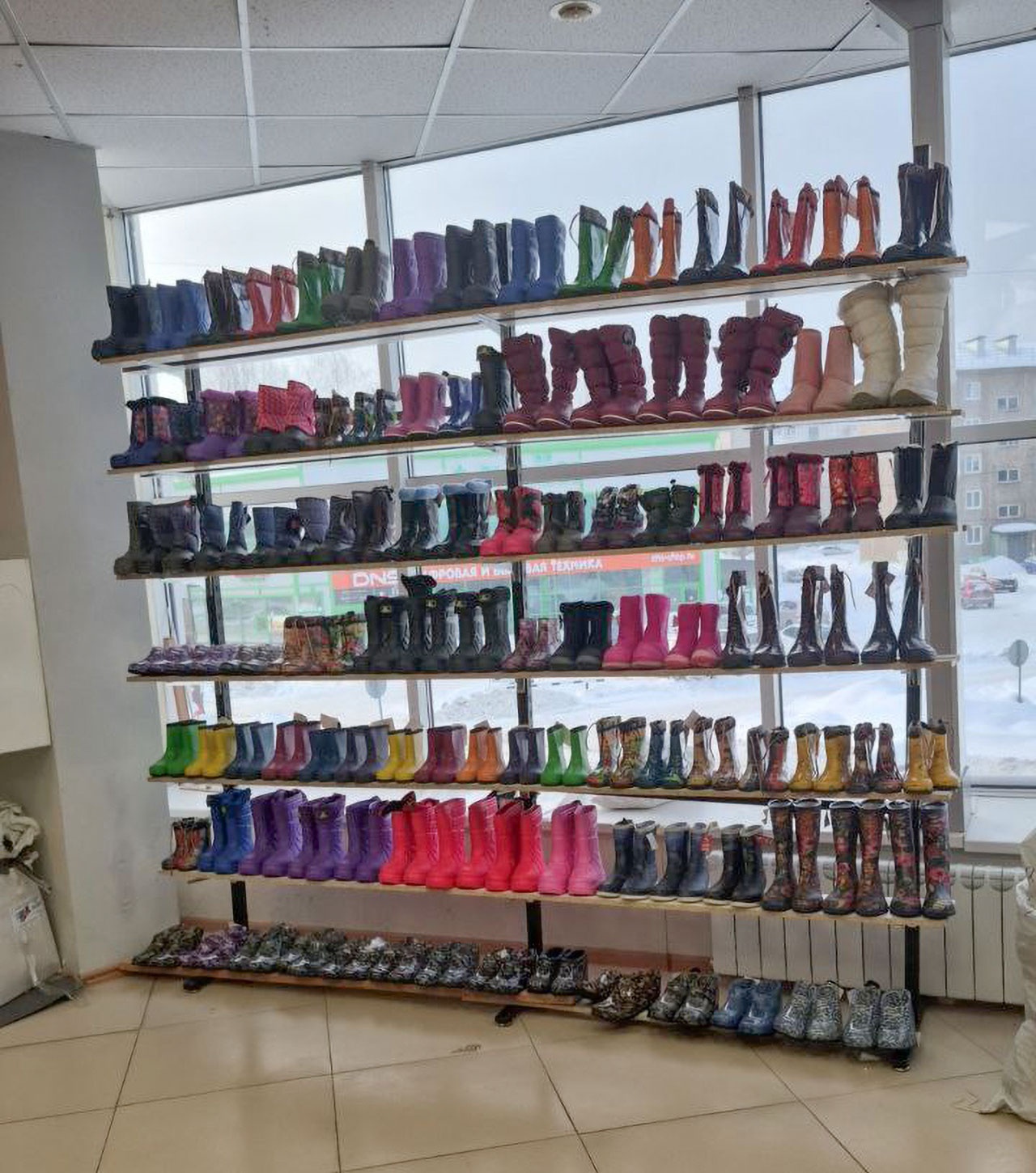 Магазин «Мега Галатика» открылся в ТЦ «Рождественский». Скидка 50% на одежду и обувь Магазин «Мега Галатика» открылся в ТЦ «Рождественский». Скидка 50% на одежду и обувь