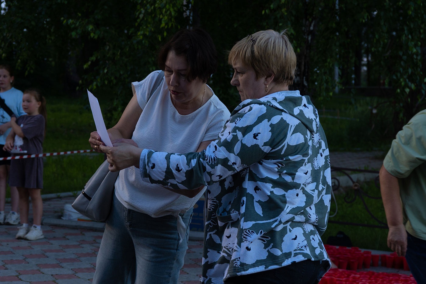 Родина-мать из тысячи свечей появилась в Салде Родина-мать из тысячи свечей появилась в Салде