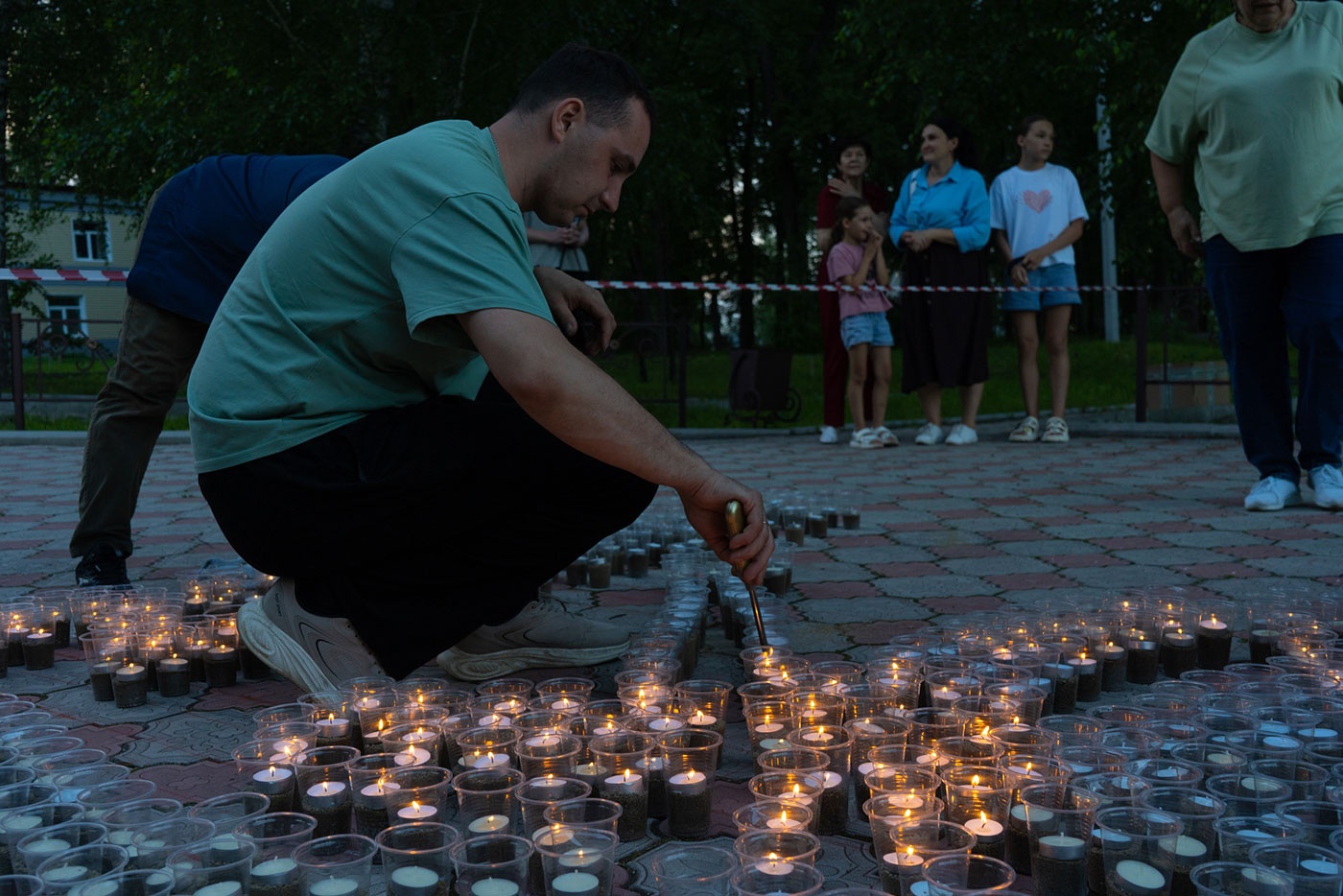 Родина-мать из тысячи свечей появилась в Салде Родина-мать из тысячи свечей появилась в Салде