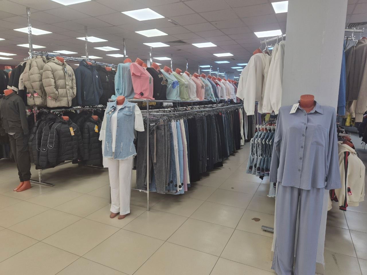 Скидка 50% на одежду и обувь в магазине «Мега Галактика» Скидка 50% на одежду и обувь в магазине «Мега Галактика»