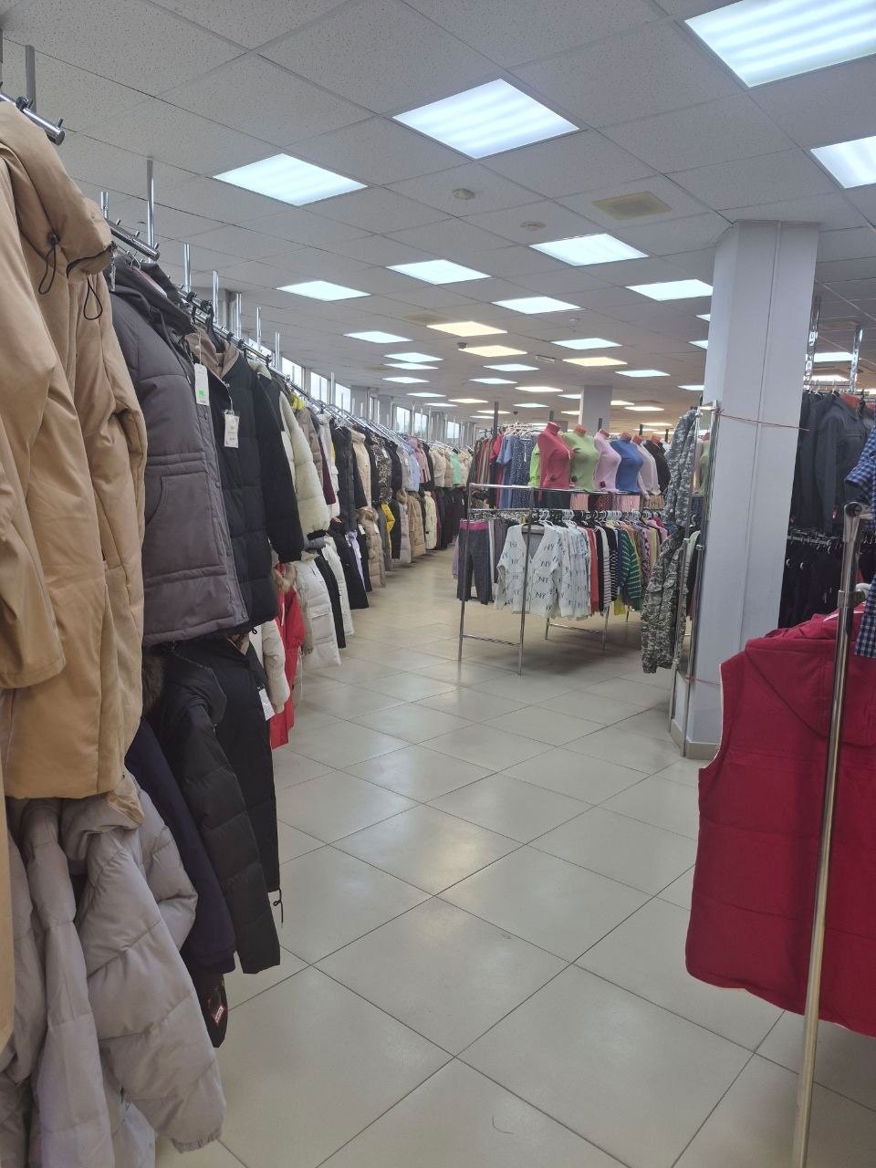 Скидка 50% на одежду и обувь в магазине «Мега Галактика» Скидка 50% на одежду и обувь в магазине «Мега Галактика»