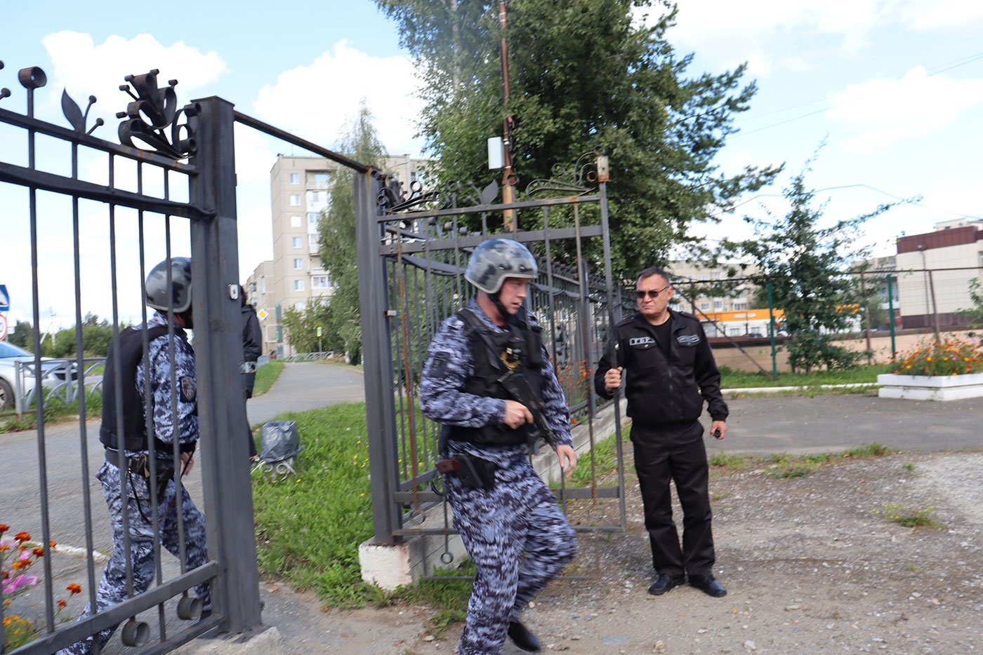 В школах Верхней Салды прошли антитеррористические учения В школах Верхней Салды прошли антитеррористические учения