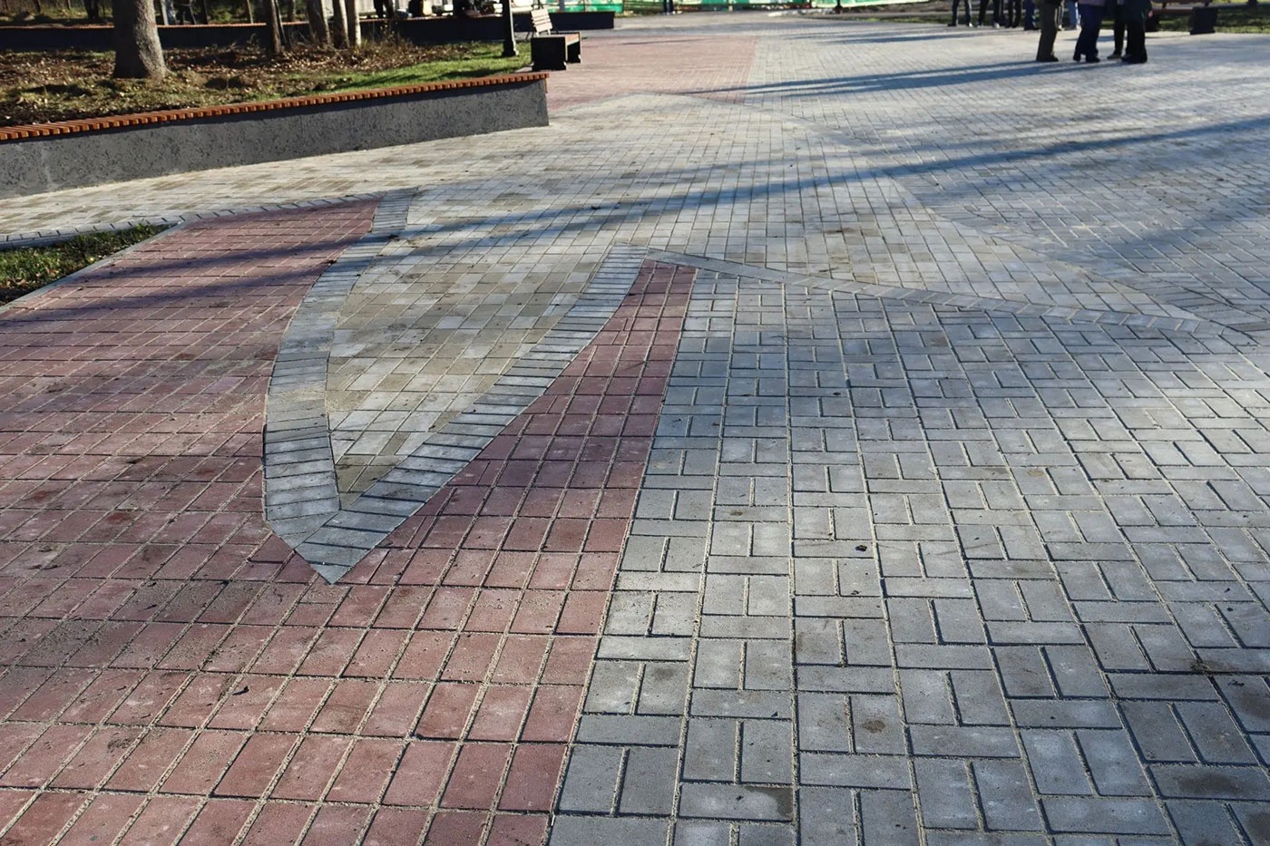 В Верхней Салде торжественно открыли обновлённую часть парка Труда и Победы В Верхней Салде торжественно открыли обновлённую часть парка Труда и Победы